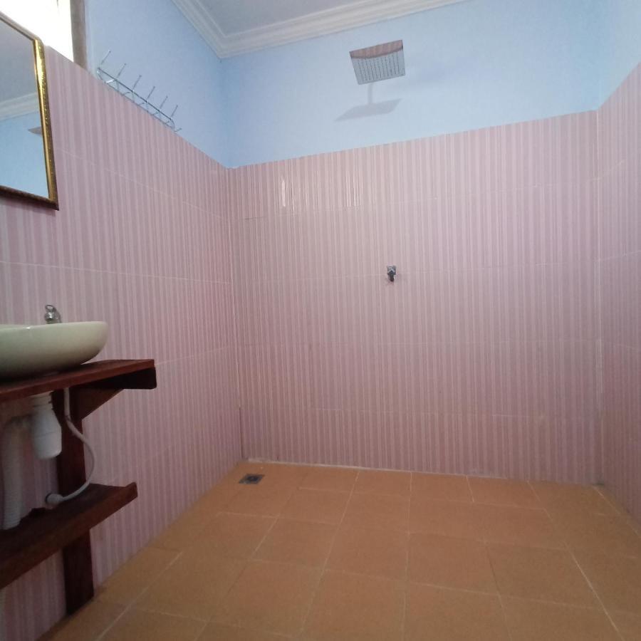 Elisa Homestay Areguling Kuta  Экстерьер фото