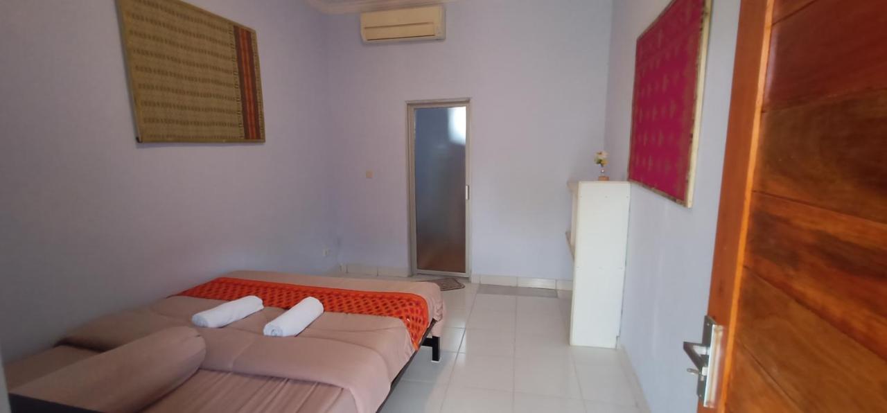 Elisa Homestay Areguling Kuta  Экстерьер фото